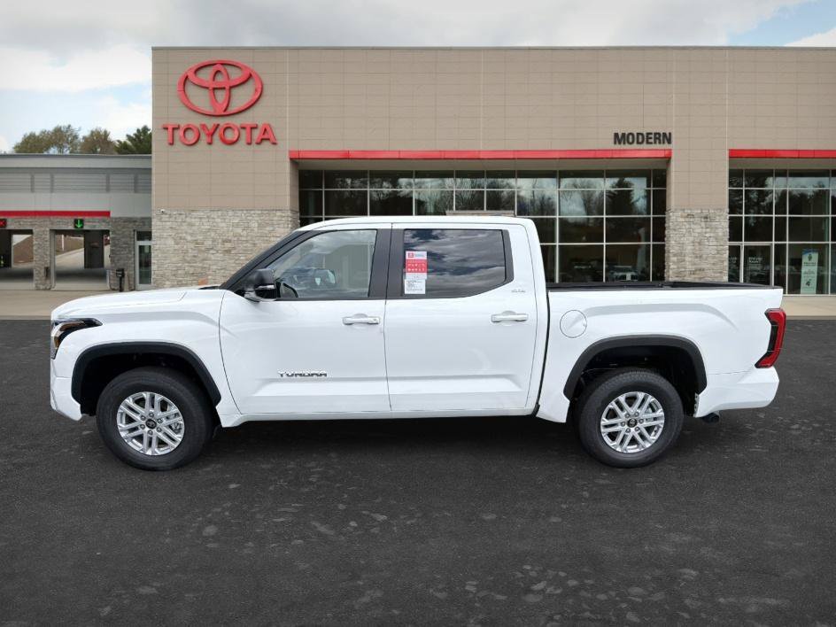 New 2026 Ice Cap Toyota SR5 image 7