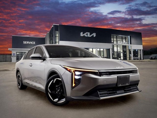 2025 Kia K4 EX