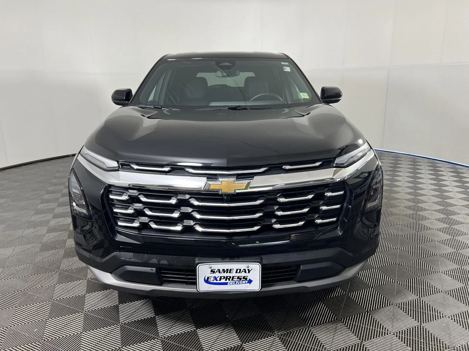New 2026 Mosaic Black Metallic Chevrolet LT image 8