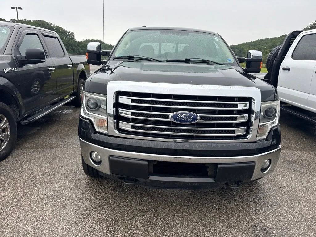 Used 2013 Tuxedo Black Metallic Ford Lariat image 8