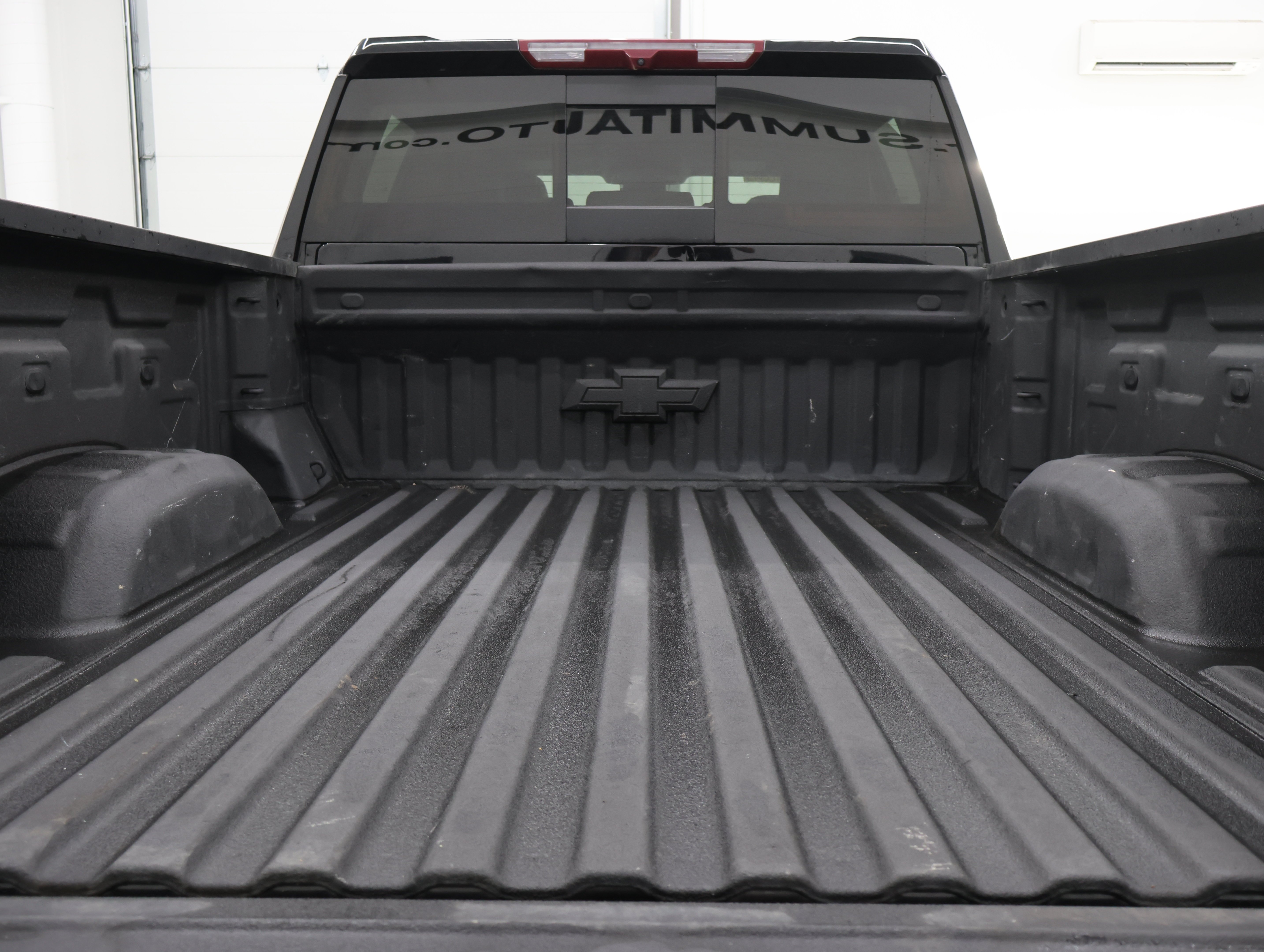 Used 2024 Black Chevrolet 4x4 Crew Cab LTZ Z71: CREW-SHORT-LTZ-MIDNIGHT-CONVENIENCE II-DIESEL-1 OWNER image 34
