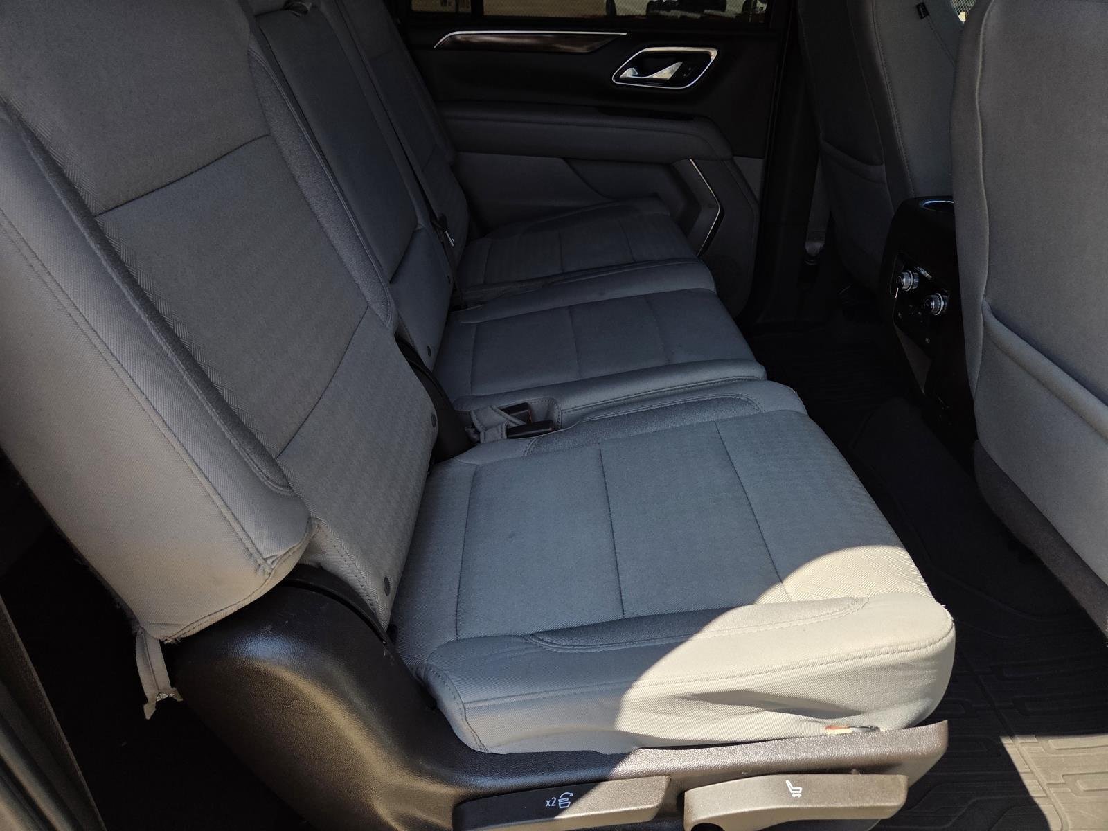 Used 2023 Summit White GMC SLE image 36