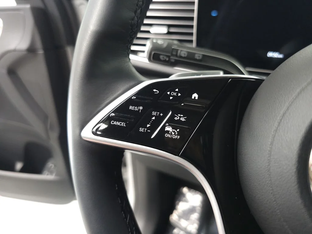 Used 2025 MANUFAKTUR Alpine Gray Mercedes-Benz GLE 450e image 11