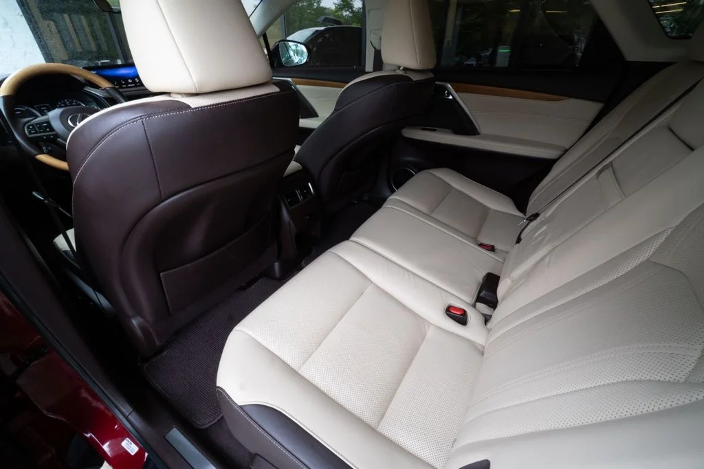 Used 2019 Red Lexus 450h image 17