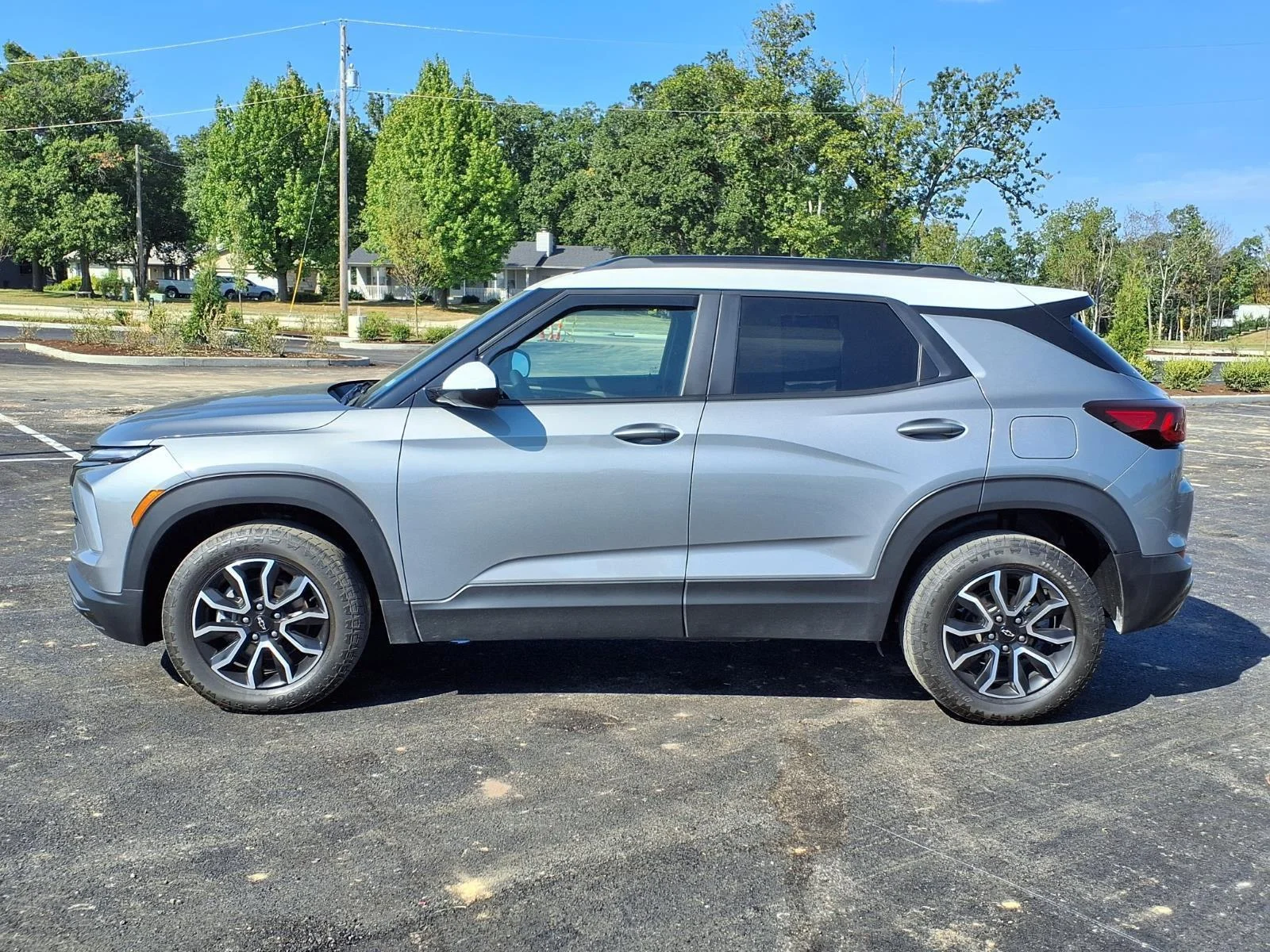 Used 2025 Sterling Gray Metallic Chevrolet ACTIV image 20