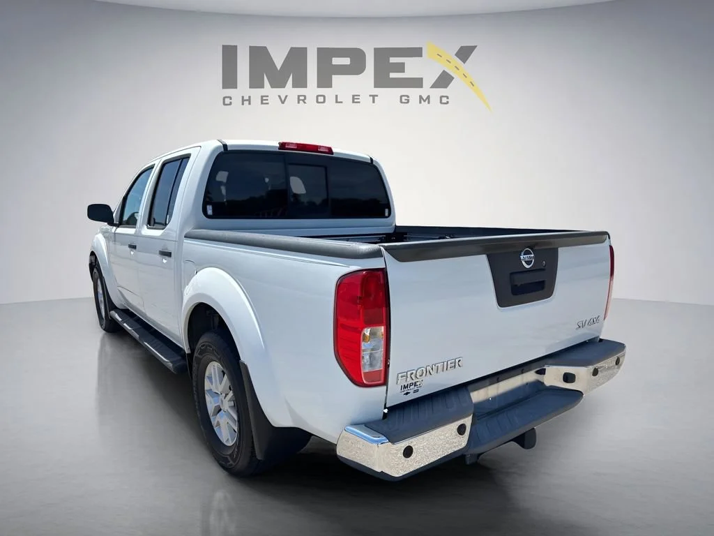 Used 2016  Nissan SV image 3