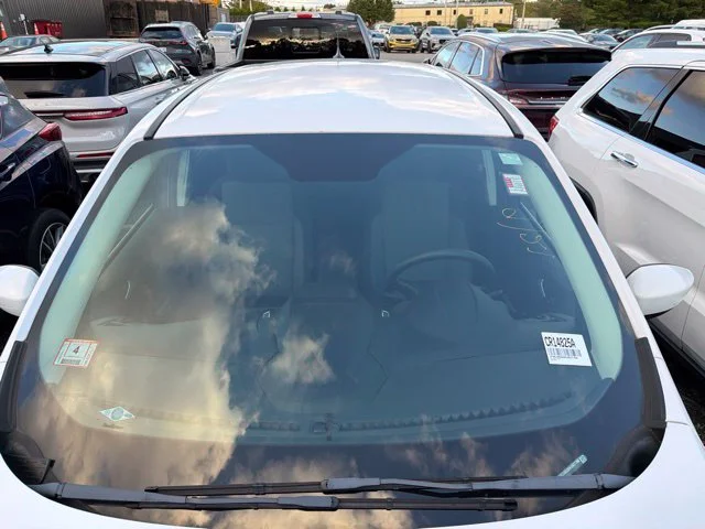 Used 2019 White Ford SE image 8
