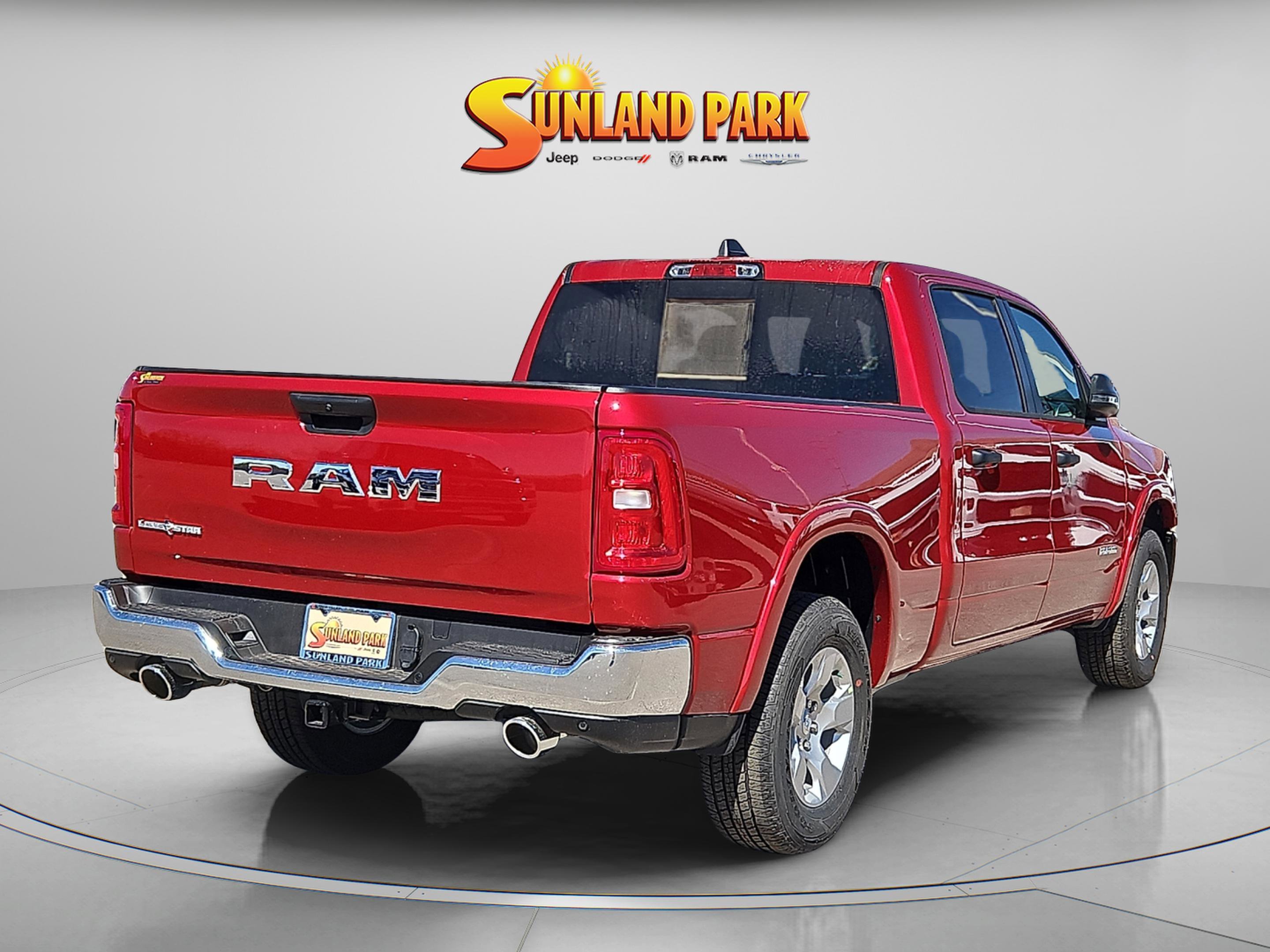 New 2026 Molten Red Pearl-Coat Exterior Paint RAM Lone Star image 5