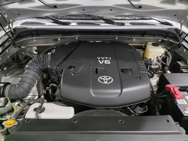 Used 2007 Silver Toyota Base image 26