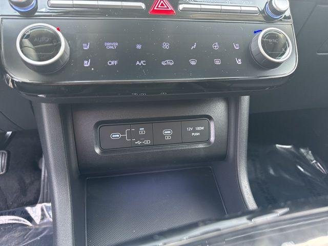 New 2026 Creamy White Pearl Hyundai Limited image 29