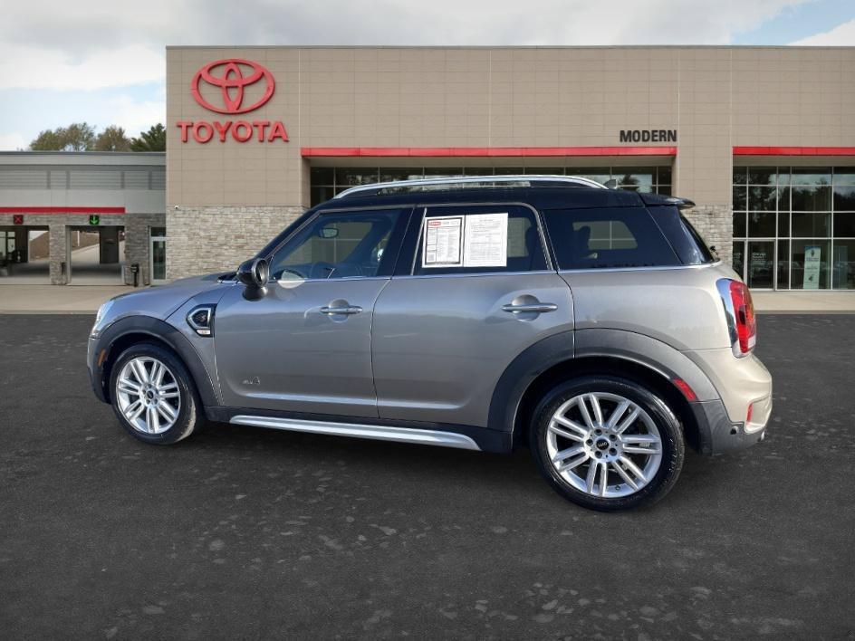 Used 2017 Melting Silver Metallic MINI Cooper S image 5