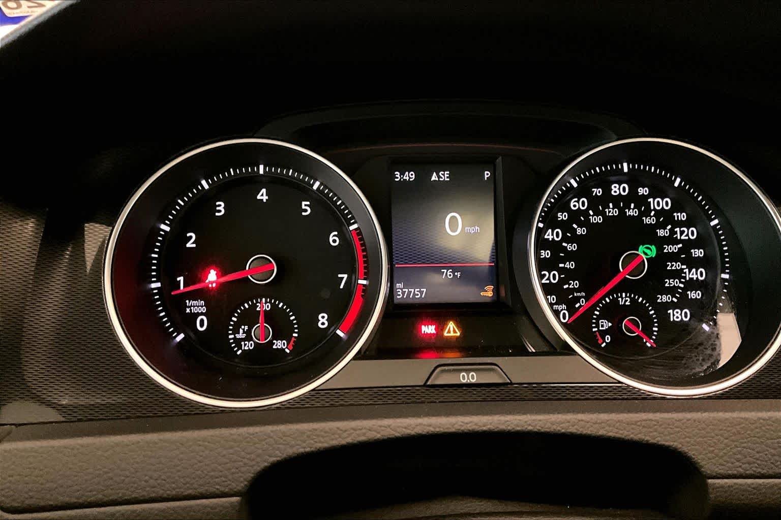 Used 2017 BLACK Volkswagen Autobahn image 23