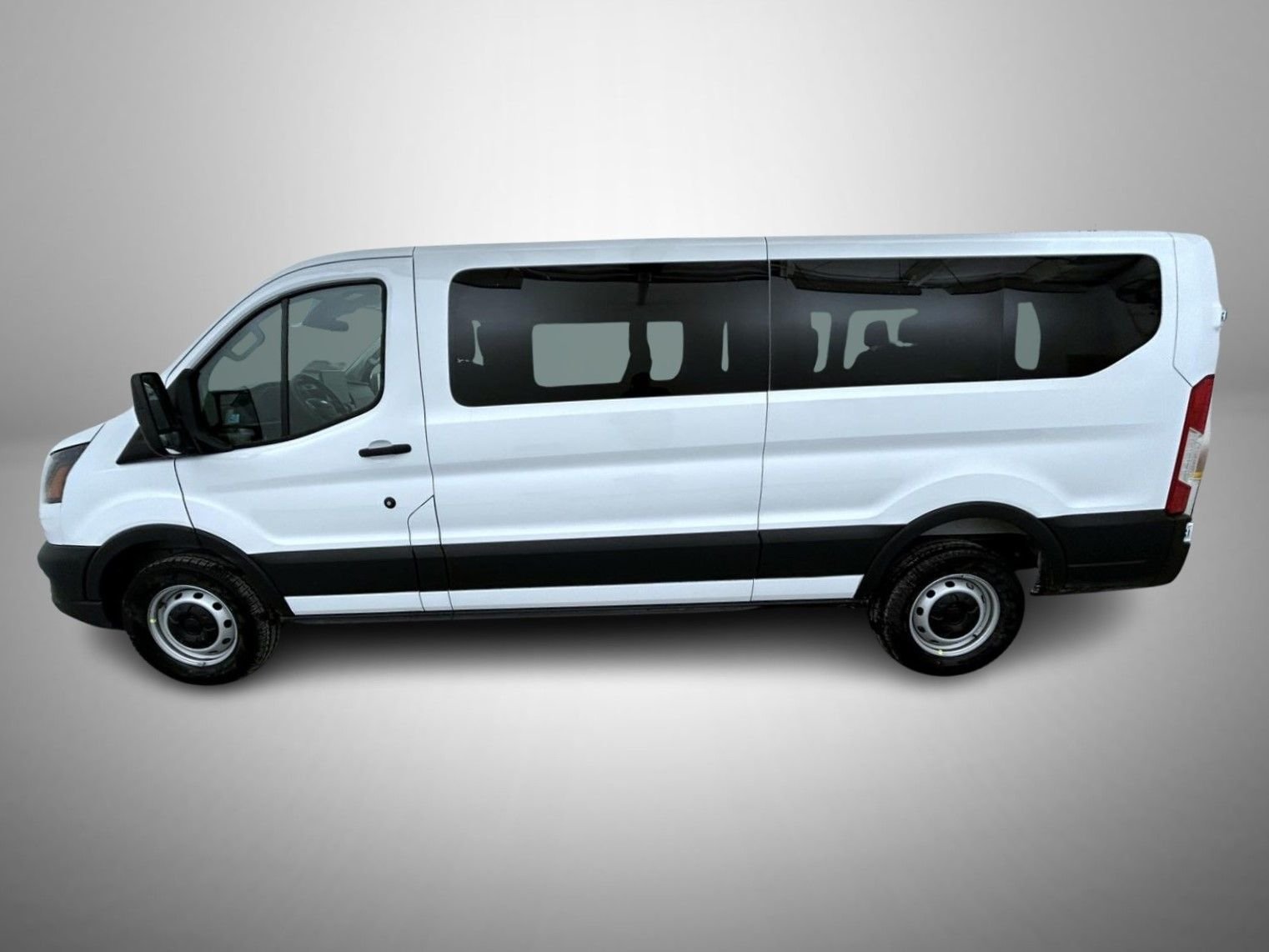 New 2026 Oxford White Ford XL image 8