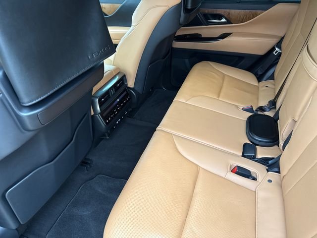 Used 2024 Gray Lexus 600 Luxury image 18