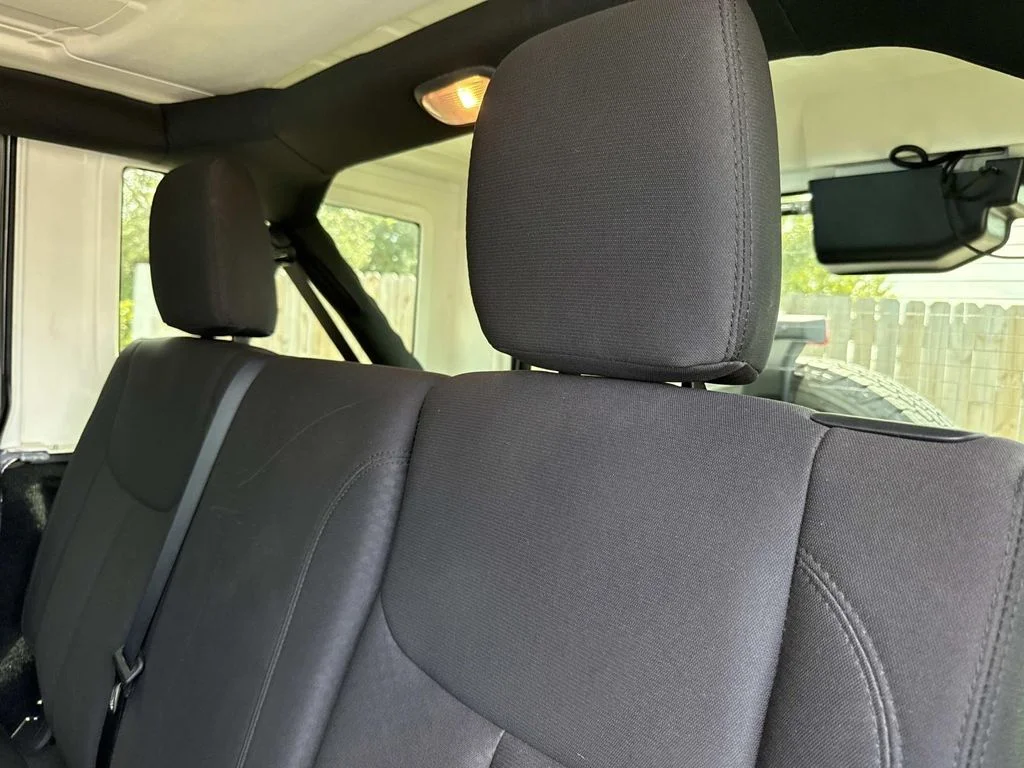 Used 2017 Gray Jeep Unlimited Sport image 18