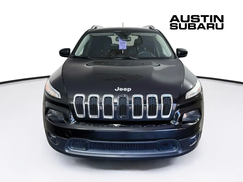 Used 2016 Black Jeep Latitude image 2