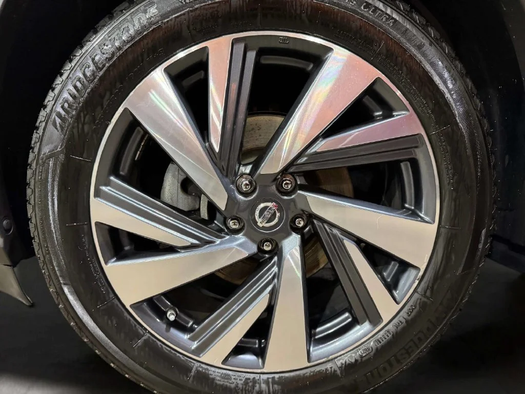 Used 2016 Magnetic Black Metallic Nissan Platinum image 32