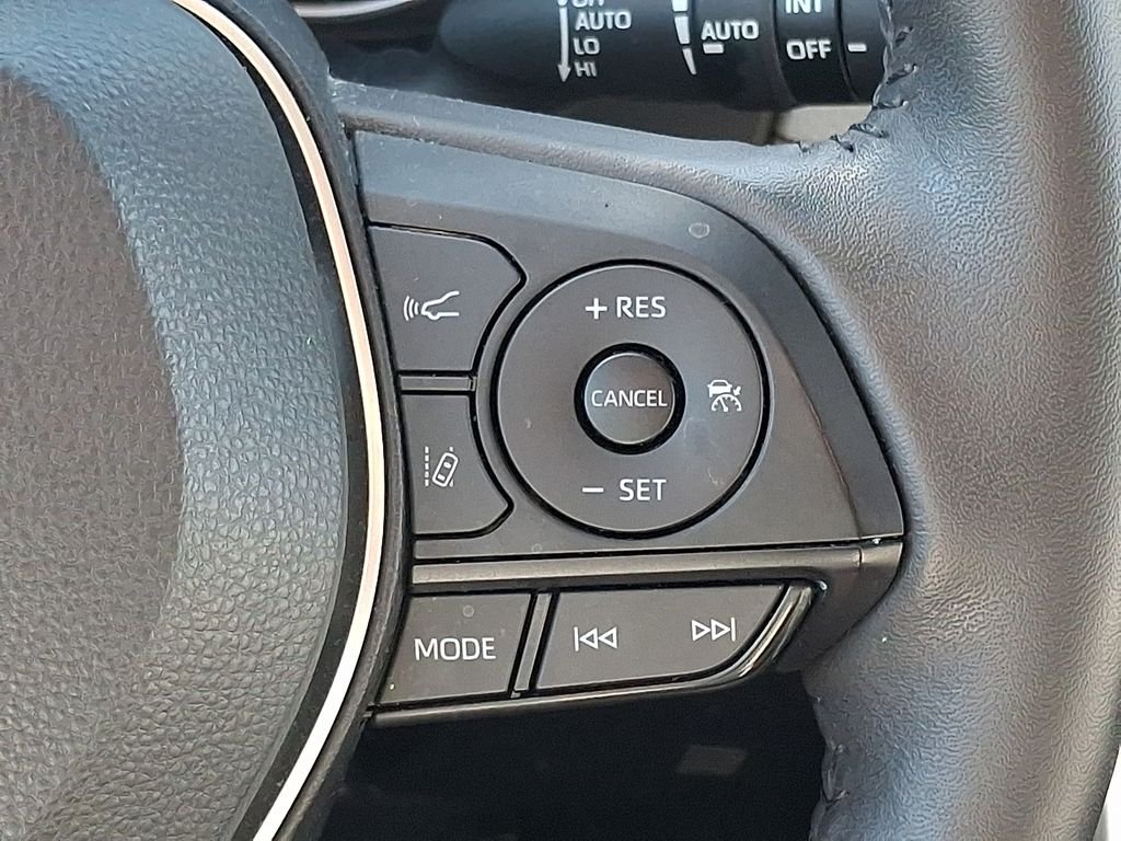 Used 2024 White Toyota XLE image 22