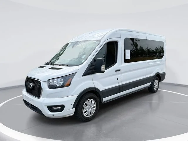 Used 2025 White Ford XLT image 1