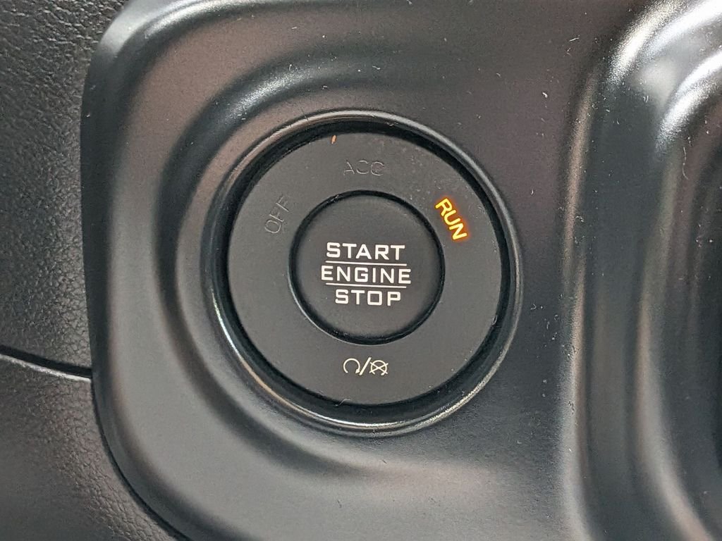 Used 2018 Gray Jeep Unlimited Sahara image 20