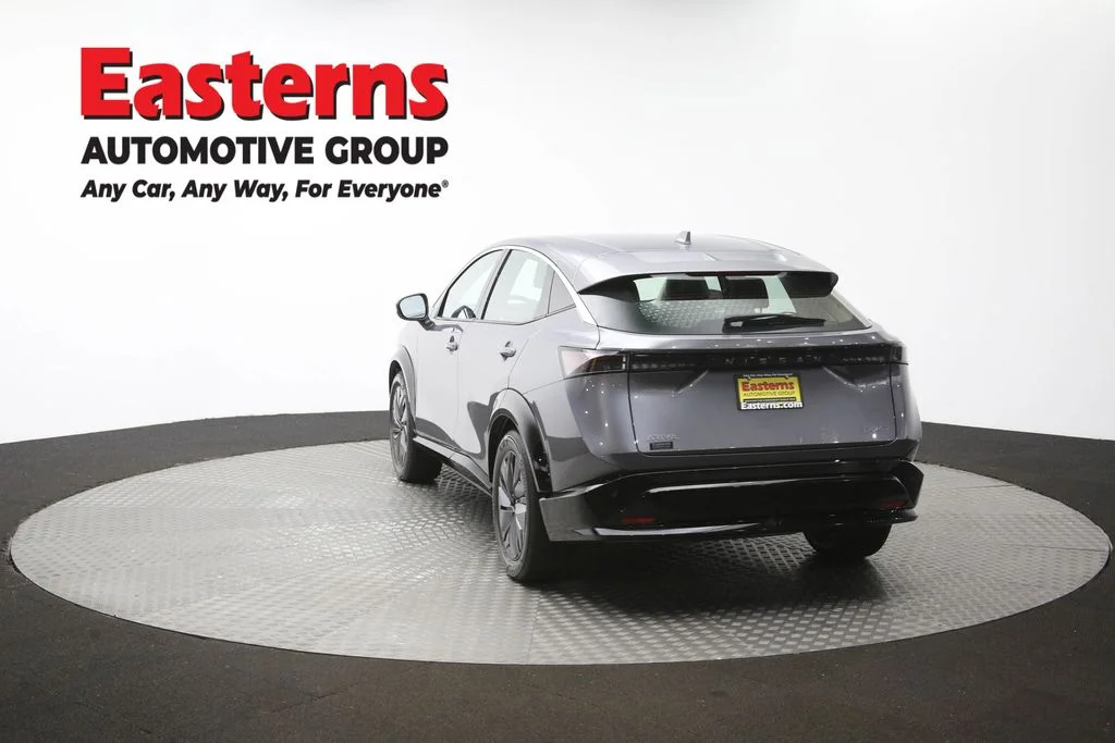 Used 2023 Gray Nissan ENGAGE image 65