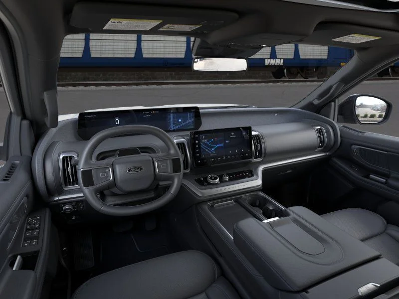 New 2026 Star White Metallic Tri-Coat Ford Platinum® image 9