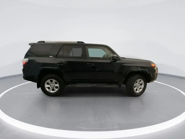 Used 2020 Black Toyota SR5 image 5