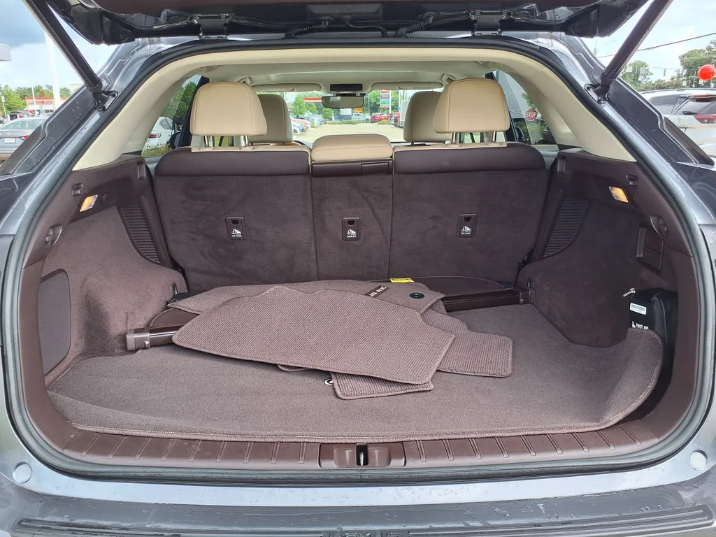 Used 2019 Gray Lexus 450h image 12
