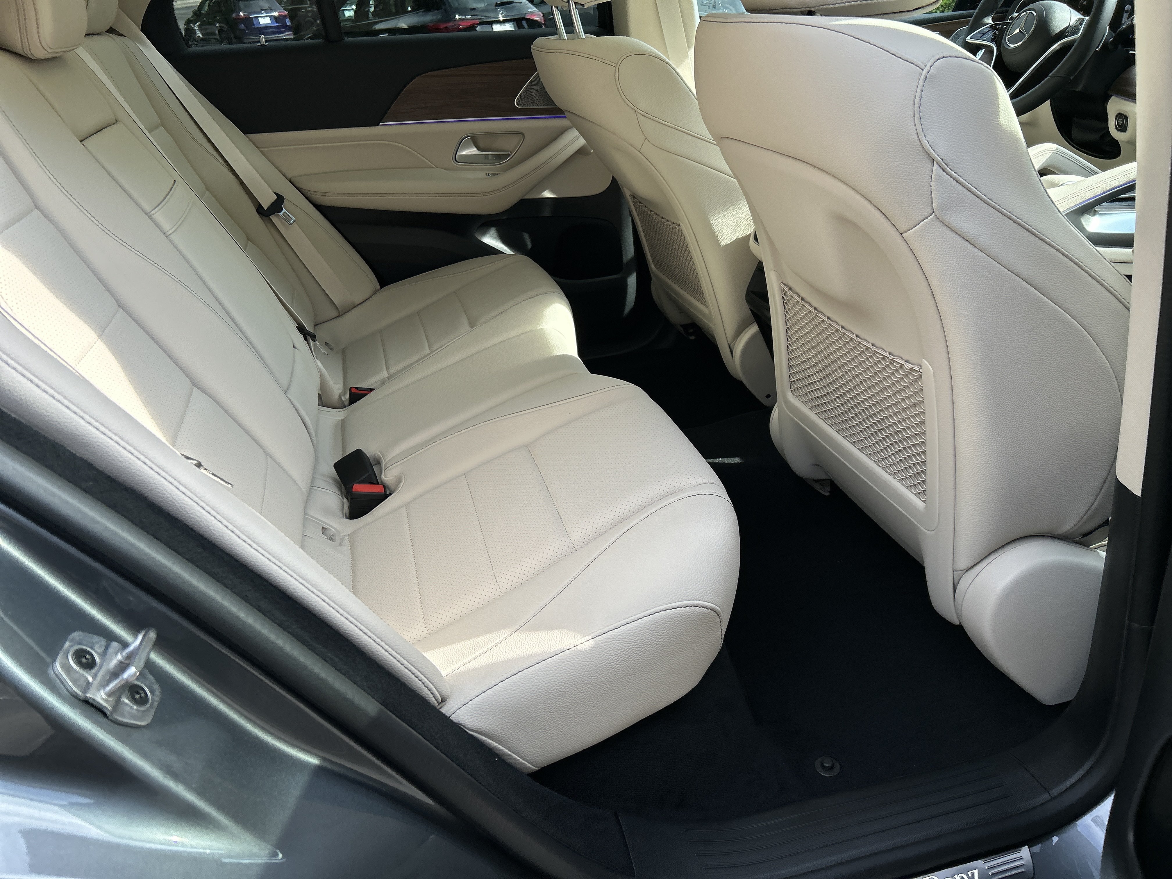 New 2026 Selenite Grey Metallic Mercedes-Benz GLE 350 SUV image 39