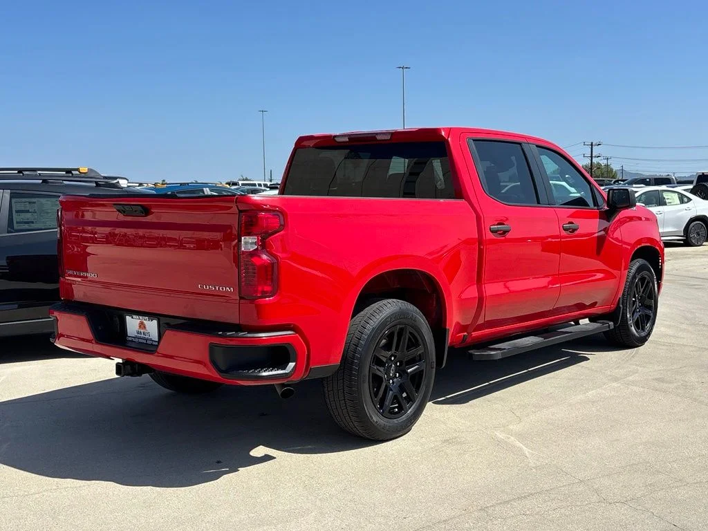 Used 2023 Red Chevrolet Custom image 3