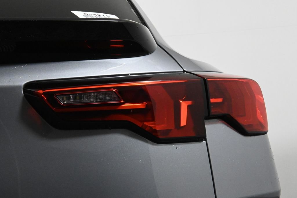 2025 BMW X2 28i - Photo 13