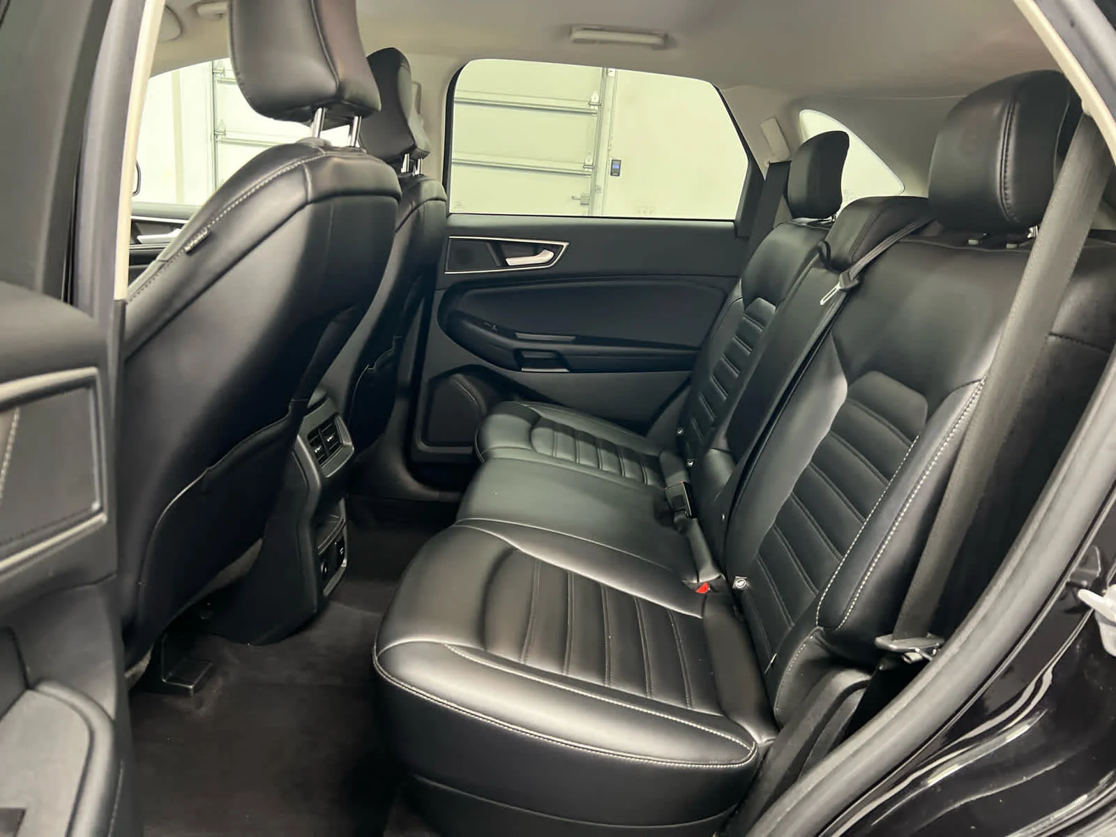 Used 2023 Agate Black Metallic Ford SEL image 24