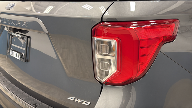 Used 2024 Carbonized Gray Metallic Ford XLT image 33