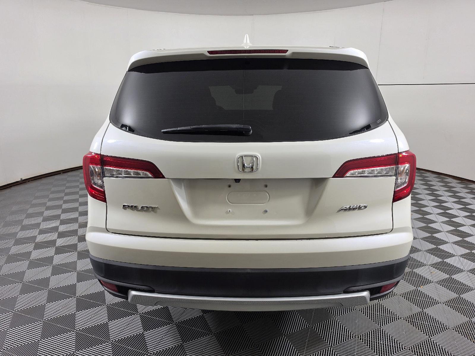 Used 2019 White Diamond Pearl Honda EX-L image 10