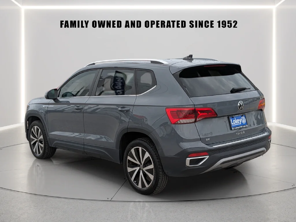 Used 2023 Gray Volkswagen 1.5T SE image 4