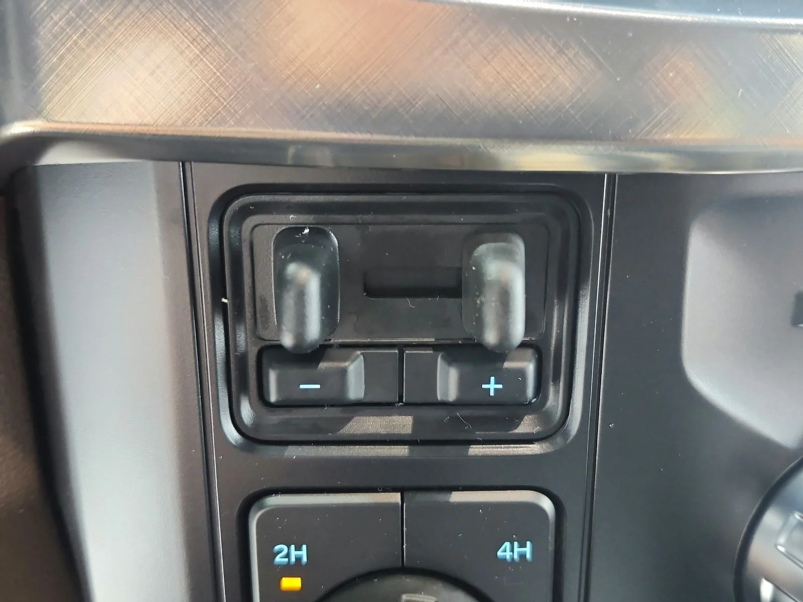 New 2026 Star White Metallic Tri-Coat Ford F-250® King Ranch® image 38