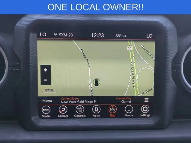 Used 2021 White Jeep Overland image 22