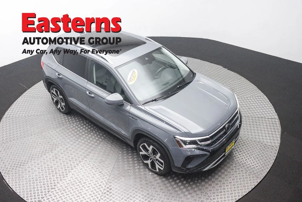 Used 2023 Gray Volkswagen 1.5T SEL image 3
