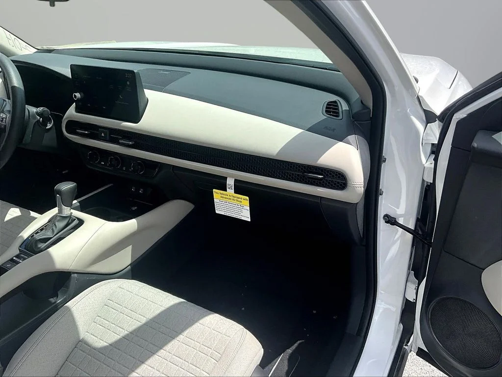 New 2027 Platinum White Pearl Honda LX AWD image 29
