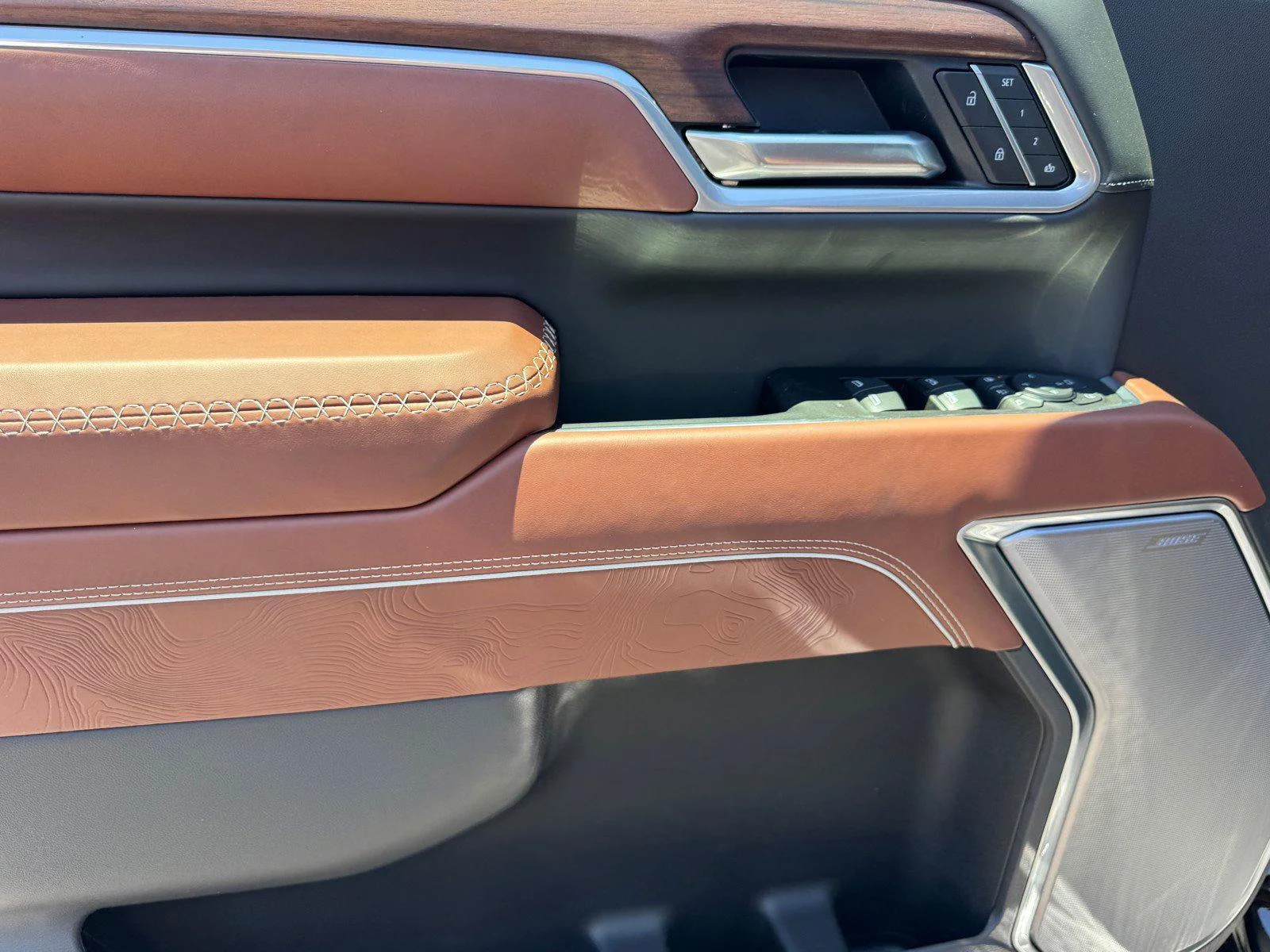 New 2026 Onyx Black GMC Denali Ultimate image 18