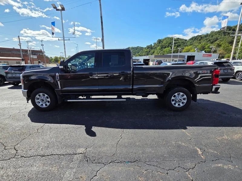 Used 2024 Brown Ford XLT image 4