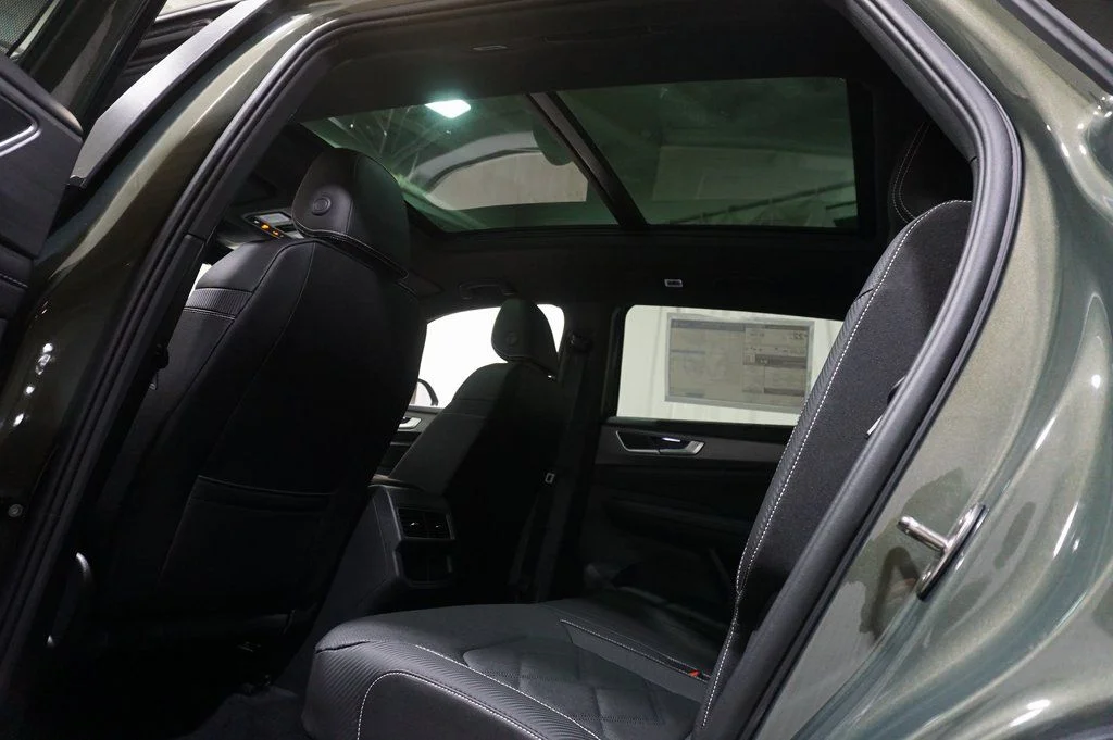 2026 Volkswagen Atlas Cross Sport SE w/Tech - Photo 28