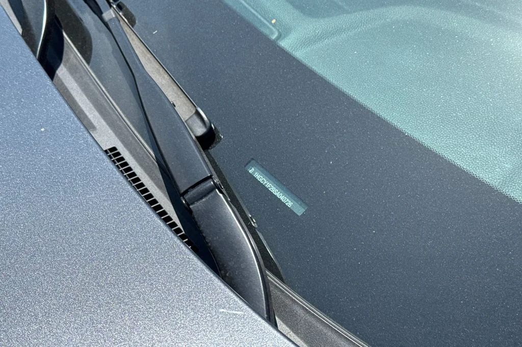 Certified Used 2025 Meteorite Gray Metallic Honda LX image 8
