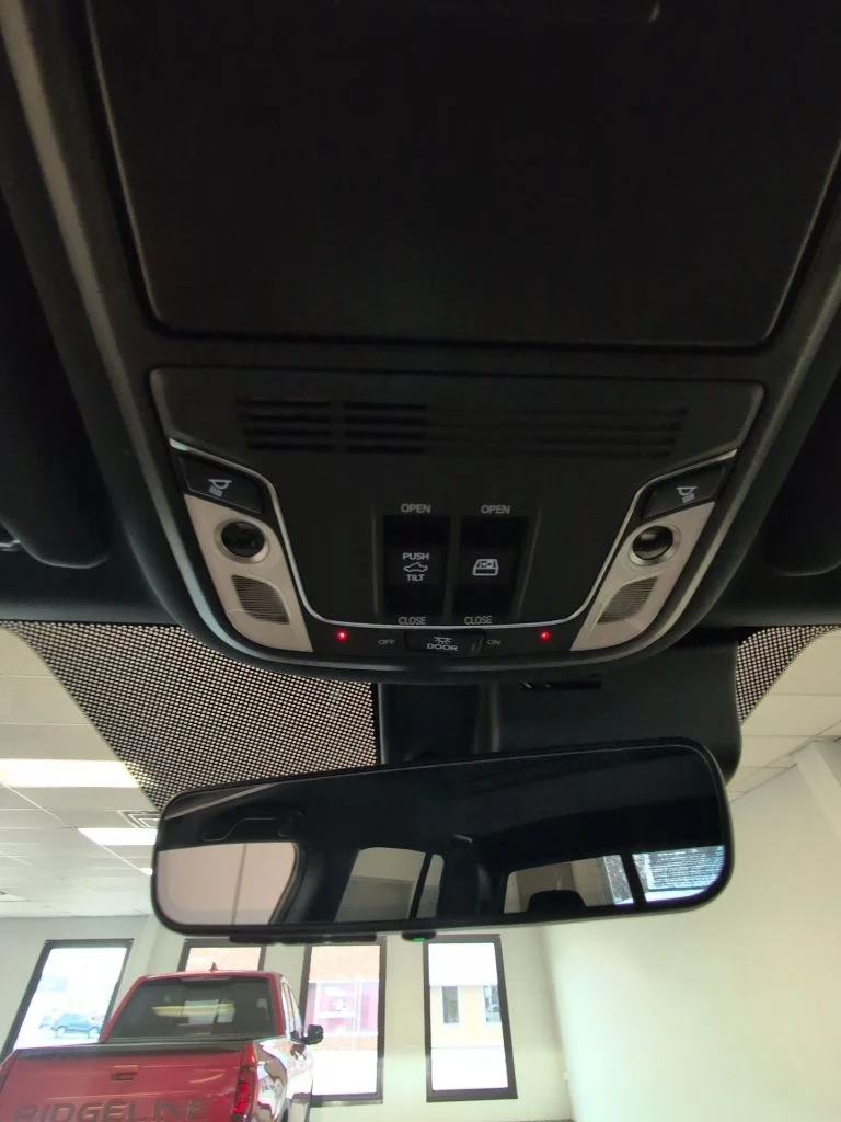 2026 Honda Ridgeline Black Edition - Photo 17