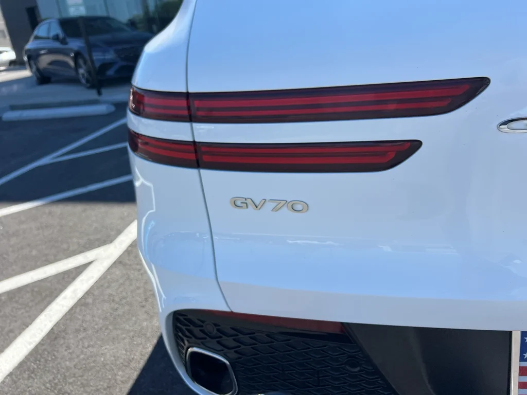 Used 2022 Uyuni White Genesis 2.5T image 17