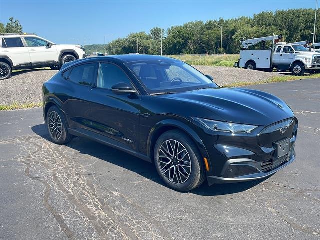 New 2026 Shadow Black Ford Premium image 39