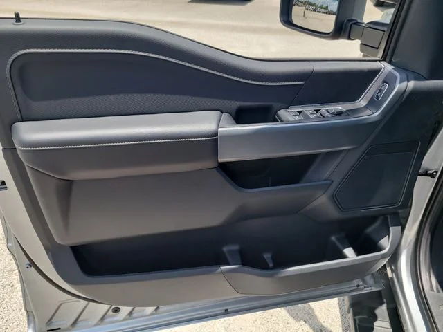 New 2026 Silver Metallic Ford XLT image 16