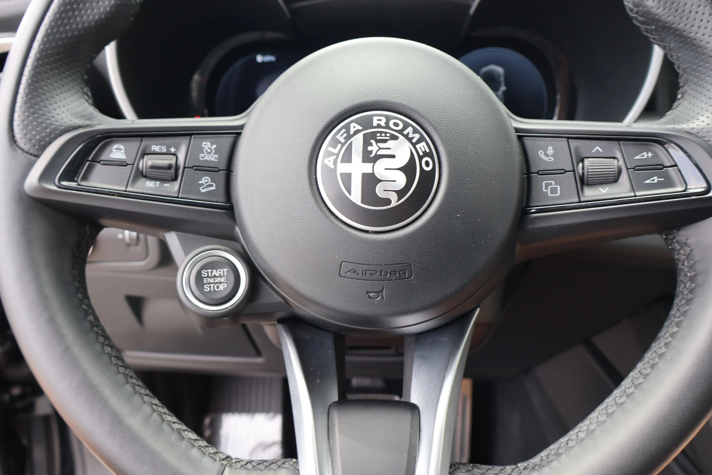 Used 2024 Vulcano Black Metallic Alfa Romeo Ti image 24