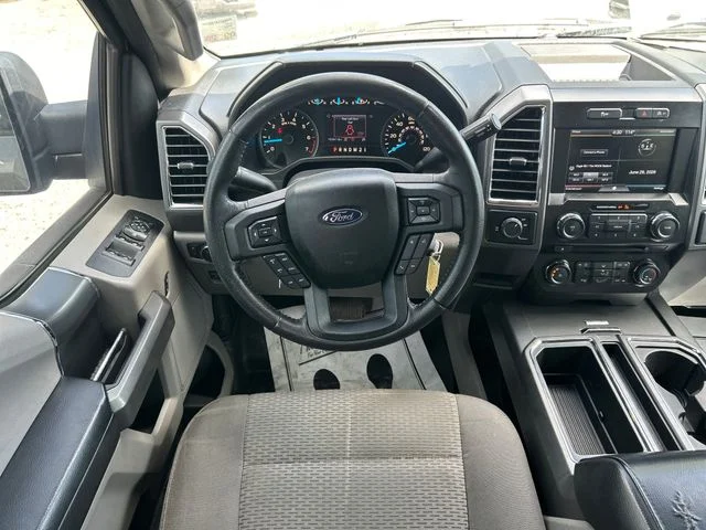Used 2015 Magnetic Metallic Ford XLT image 13