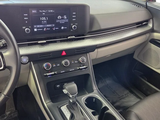 Used 2024 Red Kia LX image 30